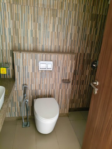 Furnished Amenities in 2 BHK Apartment at Shapoorji Pallonji Vicinia, Powai – for Rent