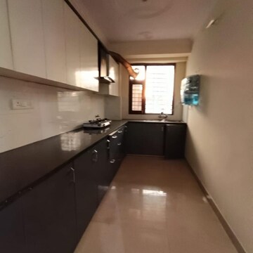 Kitchen in 3 BHK Builder Floor at Sector 43 – for Rent