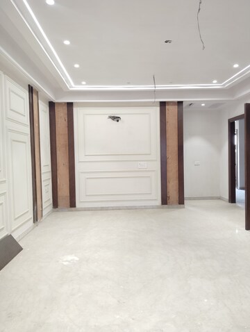 3.5 BHK Apartment For Rent in Triveni Apartments CGHS, Paschim Vihar