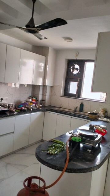 Kitchen in 3 BHK Builder Floor at Sector 57 – for Rent
