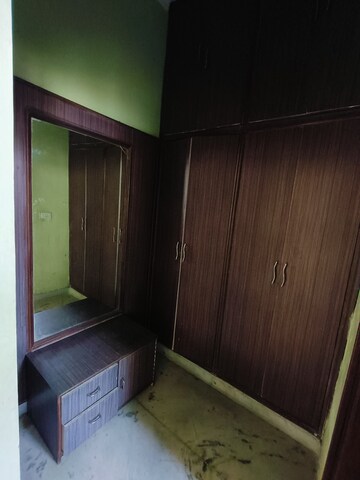 Room in 2 BHK Apartment at Sunny Enclave – for Rent