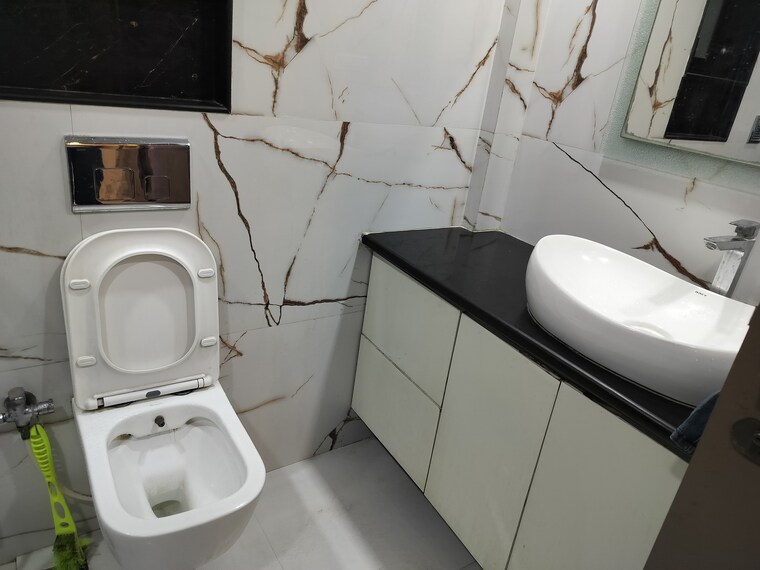 Bathroom, mirchandani-palms 3 Bedroom 1650 Sq.Ft. Apartment In Rahatani Pune 8493758