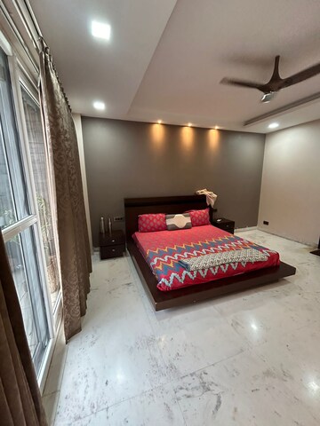 Bedroom in 3 BHK Builder Floor at BPTP Floors, Sector 70 – for Sale