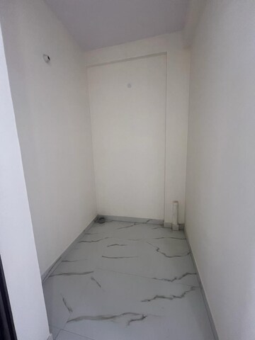 Room in 3 BHK Builder Floor at BPTP The Oval, Sector 70a – for Sale