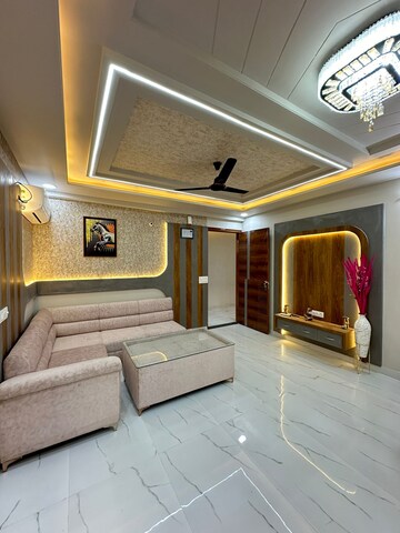 Living Room in 3 BHK Builder Floor at BPTP The Oval, Sector 70a – for Sale