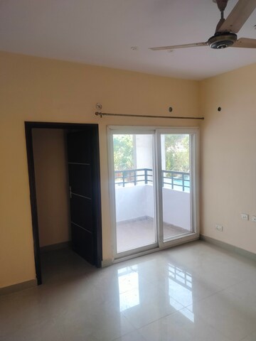 Room in 3 BHK Apartment at Parijaat Residency, Faizabad Road – for Rent