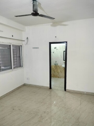 Room in 3 BHK Apartment at Parijaat Residency, Faizabad Road – for Rent