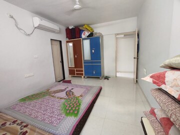 Bedroom in 2 BHK Apartment at DGS Sheetal Tapovan, Malad East – for Rent