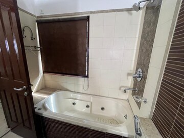 Bathroom in 3.5 BHK Builder Floor at Sushant Lok 2, Sector 57 – for Rent