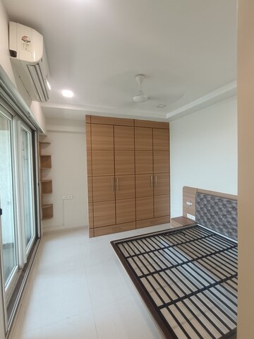 Bedroom in 2 BHK Apartment at VM Mohan Palms, Seawoods – for Rent