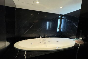 Team Area in 4 BHK Apartment at Lodha Trump Tower, Worli – for Rent