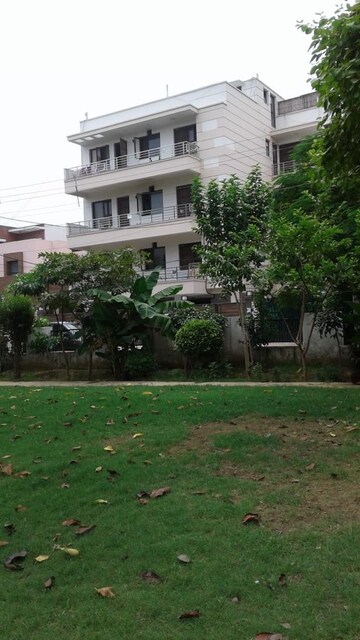 4 BHK Apartment – Garden View at New Shivalik Society, Sector 51 - for Rent