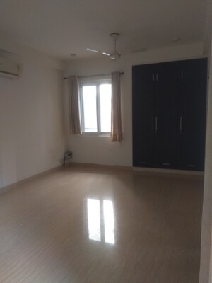 Room in 4 BHK Builder Floor at Sukhdev Vihar – for Sale