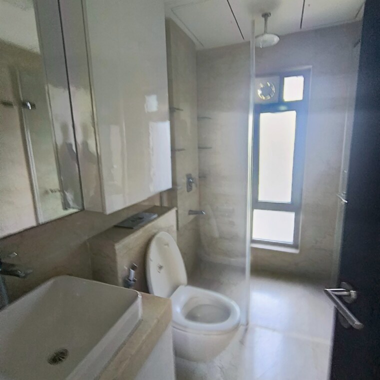 Bathroom, oberoi-realty-esquire 3 Bedroom 1496 Sq.Ft. Apartment In Gokuldham Colony Mumbai 8494282