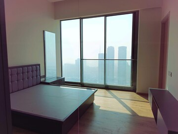 Room in 5 BHK Apartment at Rustomjee Crown, Prabhadevi – for Rent