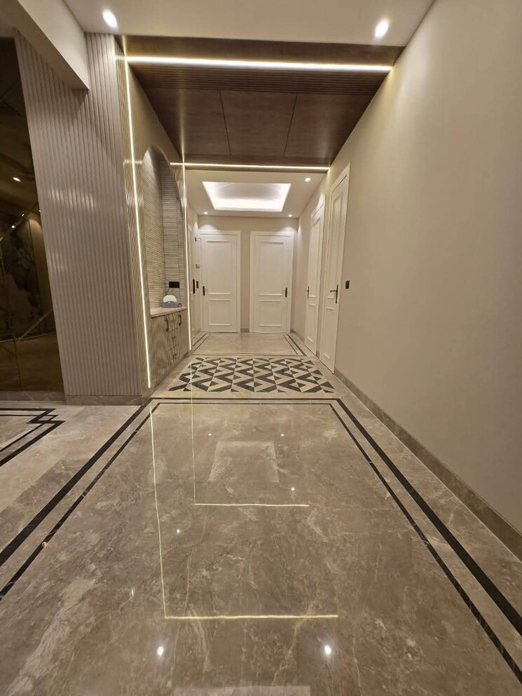 undefined, srishti-greenfield-homes 4 Bedroom 4000 Sq.Ft. Builder Floor In Green Fields Colony Faridabad 8494558