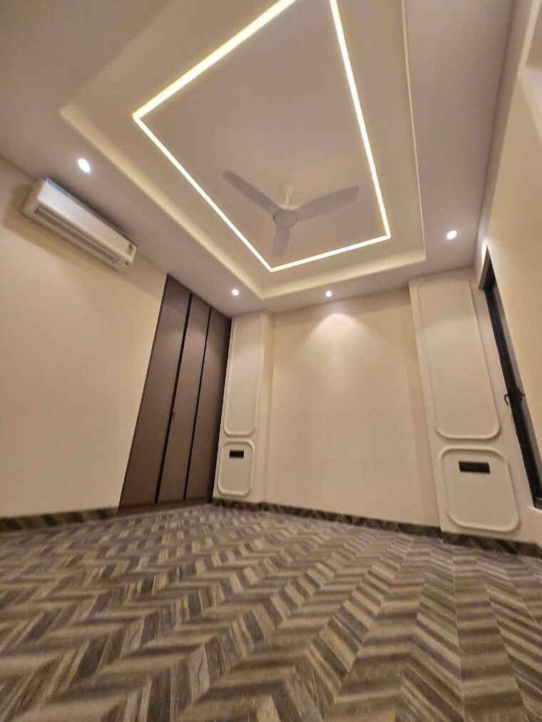 undefined, srishti-greenfield-homes 4 Bedroom 4000 Sq.Ft. Builder Floor In Green Fields Colony Faridabad 8494558