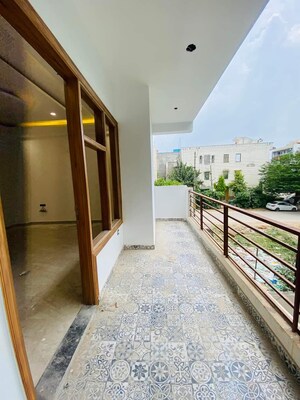Balcony in 3 BHK Builder Floor at Srishti Greenfield Homes, Green Fields Colony – for Sale