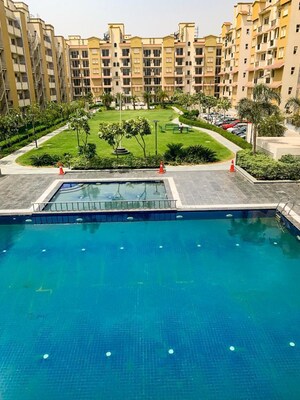 Swimming Pool in 4 BHK Apartment at Emaar Emerald Floors Premier, Sector 65 – for Sale