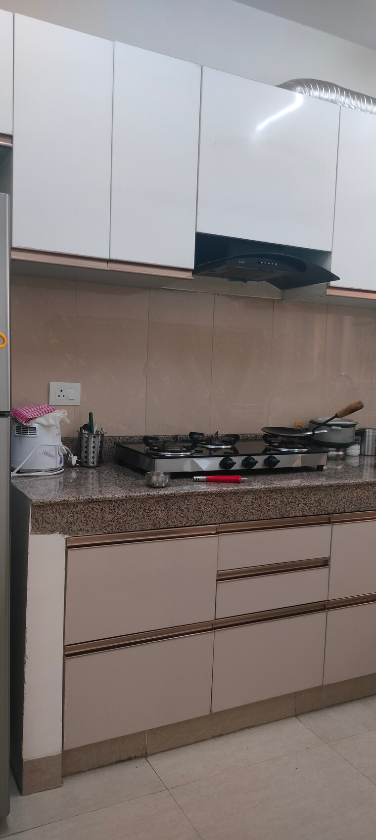 Kitchen, emaar-emerald-floors-premier 4 Bedroom 1975 Sq.Ft. Apartment In Sector 65 Gurgaon 8494601