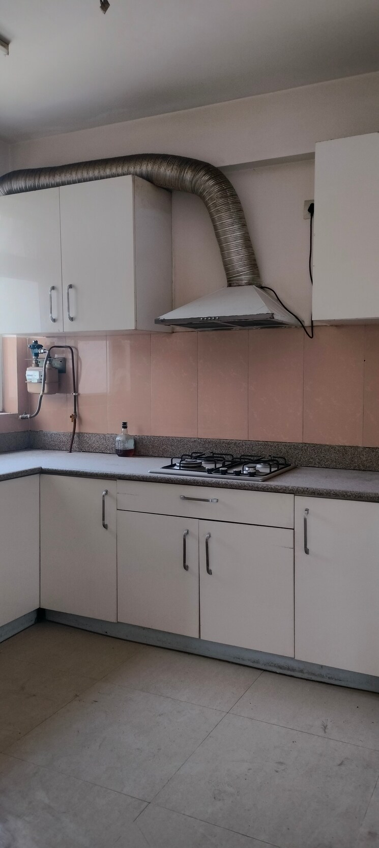 Kitchen, emaar-emerald-floors-premier 4 Bedroom 1975 Sq.Ft. Apartment In Sector 65 Gurgaon 8494601