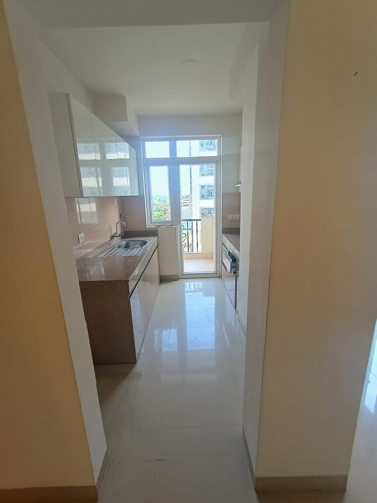 undefined, emaar-emerald-estate 2 Bedroom 1020 Sq.Ft. Apartment In Sector 65 Gurgaon 8494649