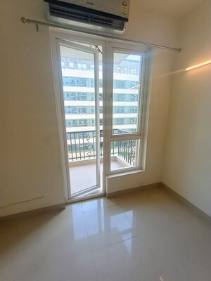 Room in 2 BHK Apartment at Emaar Emerald Estate, Sector 65 – for Sale