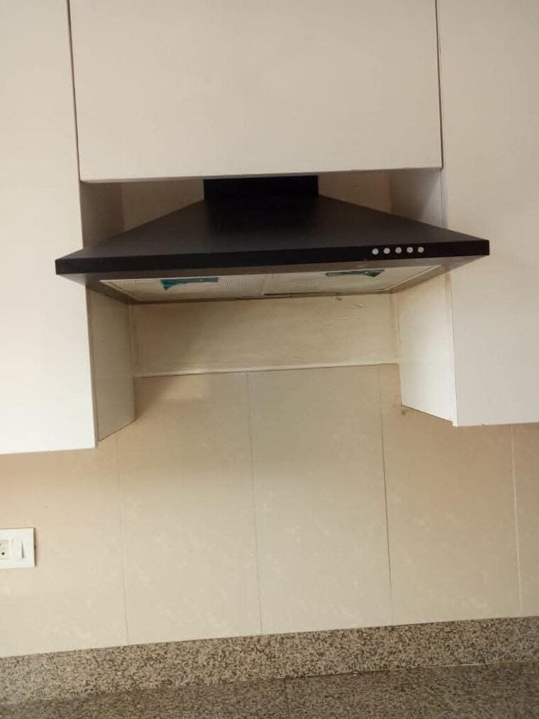 Kitchen, emaar-emerald-estate 3 Bedroom 1395 Sq.Ft. Apartment In Sector 65 Gurgaon 8494667