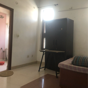 Living Room in 3.5 BHK Villa at Sector 21 – for Rent