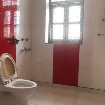 Bathroom in 3.5 BHK Villa at Sector 21 – for Rent