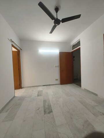 1 BHK Builder Floor For Rent in Neb Sarai