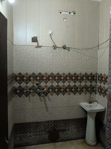 Bathroom in 3 BHK Builder Floor at Dhakoli Village – for Rent