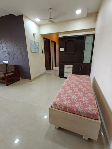Bedroom in 2 BHK Apartment at Raheja Heights Phase 2, Goregaon East – for Rent