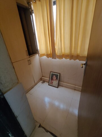 Bathroom in 2 BHK Apartment at Raheja Heights Phase 2, Goregaon East – for Rent