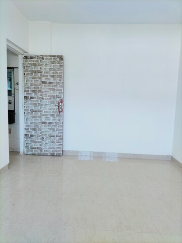 Room in 1 BHK Apartment at Satellite Garden, Goregaon East – for Rent