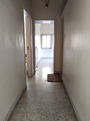 Room in 2 BHK Apartment at Sangamvadi – for Rent