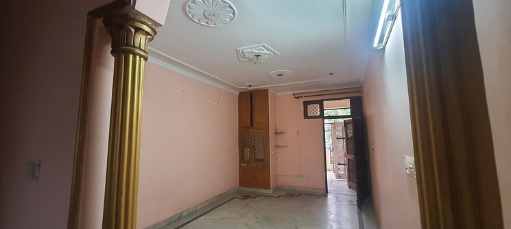 Room, sector 8 3 Bedroom 160 Sq.Ft. Independent House In Sector 8 Faridabad 8494890