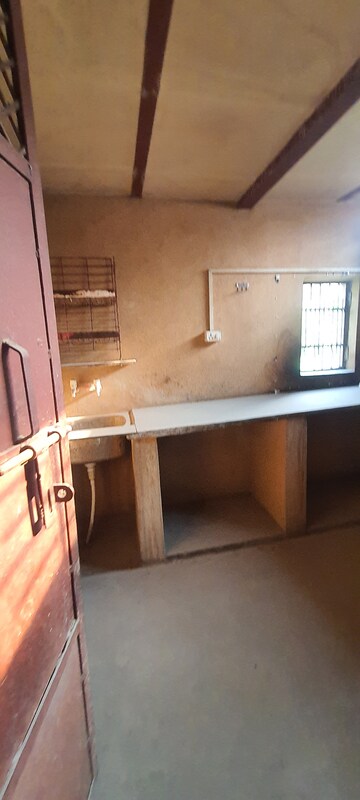 Furnished Amenities in 1 BHK Independent House at Sector 8 – for Rent