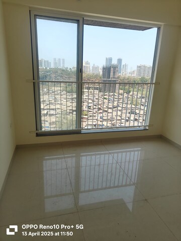 Room in 2 BHK Apartment at UK Iridium, Kandivali East – for Rent