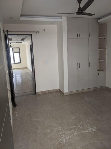 Room in 3 BHK Apartment at ATS Tangerine, Sector 99a – for Rent