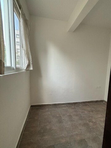Room in 3 BHK Builder Floor at Hsr Layout – for Rent