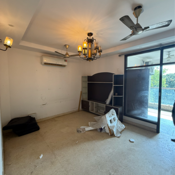 2 BHK Builder Floor For Rent in Kalkaji
