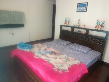 Bedroom in 2.5 BHK Apartment at Piramal Vaikunth, Balkum Pada – for Rent