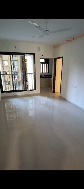 1 BHK Apartment For Rent in Chandak Nishchay, Borivali East