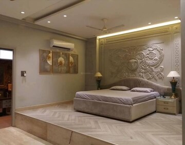 Bedroom in 5 BHK Builder Floor at Green Wood City, Sector 45 – for Sale