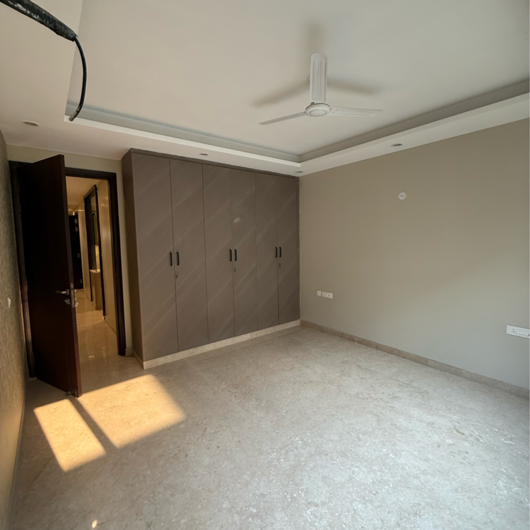 Room, south extension ii 3 Bedroom 1850 Sq.Ft. Builder Floor In South Extension ii Delhi 8495071