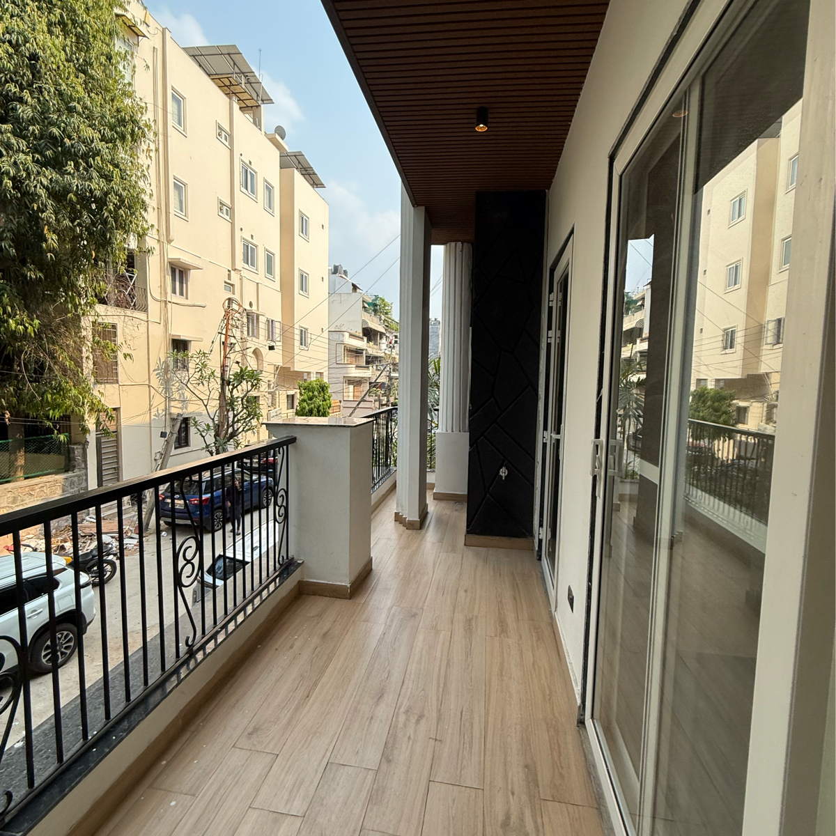 3 BHK + Servant Room Builder Floor For Sale in Sarvpriy Vihar 