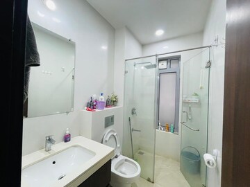 Master Bedroom in 3 BHK Apartment at Piramal Vaikunth, Balkum Pada – for Rent