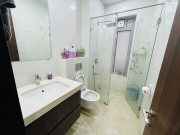 Master Bedroom in 3 BHK Apartment at Piramal Vaikunth, Balkum Pada – for Rent