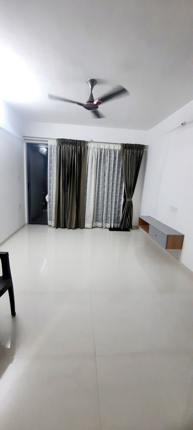 Master Bedroom, majestique-signature-towers-phase-1 3 Bedroom 1600 Sq.Ft. Apartment In Balewadi Pune 8495117